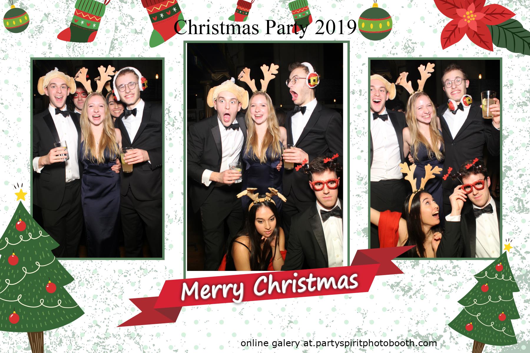 Christmas Party | View more photos from the event at gallery.partyspiritphotobooth.com/u/PartySpiritPhotoBooth/Christmas-Party-0